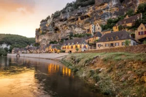 Lire la suite à propos de l’article Top 10 des villages à visiter absolument dans le Périgord Noir