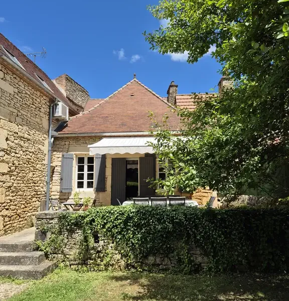 VP03_location_gite_sarlat_dordogne_monpazier_sejour_de_charme_perigord_noir_detente_prats_du_perigord_gite_pierre_piscine_ demeures